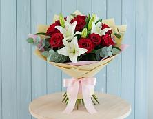 Букет цветов из:  Лилии и Розы в Дядьковской