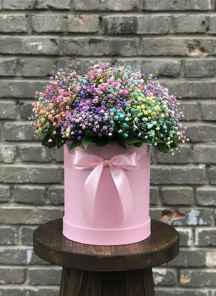 Цветочная композиция из Гипсофила и Розы в шляпной коробке в Дядьковской
