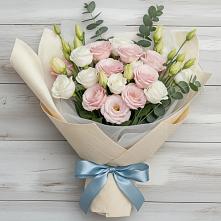 Букет цветов из:  Лизиантусы в Дядьковской
