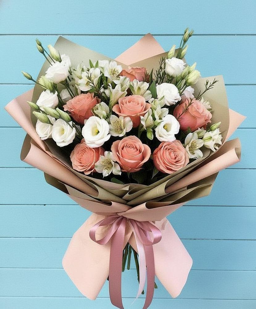 Букет цветов из: Розы, Альстромерии и Лизиантусы в Дядьковской