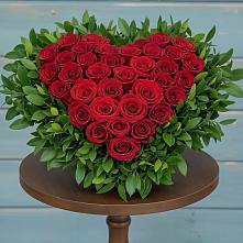 Цветочная композиция из Розы в виде сердца в Дядьковской