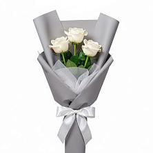 Букет 3 белые розы в Дядьковской