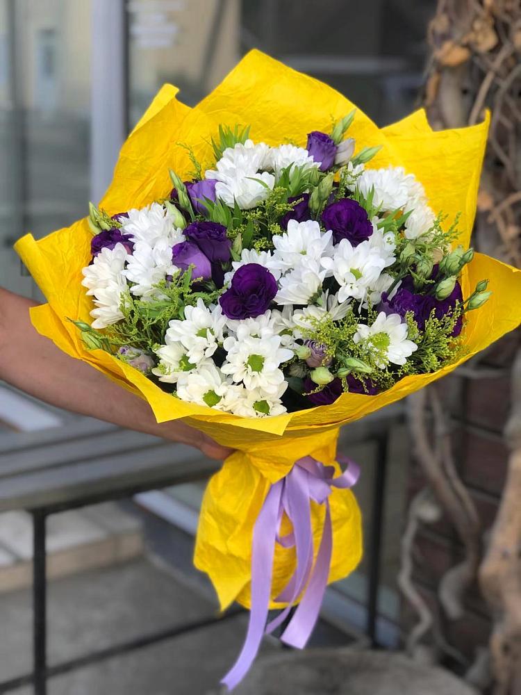 Букет цветов из: Ирисы, Хризантемы и Ромашки в Дядьковской