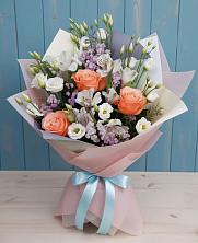 Букет цветов из:  Лизиантусы, Розы, Альстромерии и Гипсофила в Дядьковской