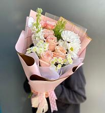 Букет цветов из:  Хризантемы и Розы в Дядьковской