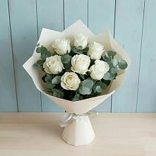 Букет Белые розы в Эвкалипте в Дядьковской