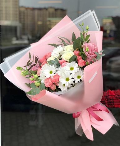 Букет цветов из: Розы, Лизиантусы и Хризантемы в Дядьковской