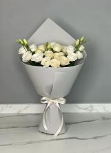 Букет цветов из:  Розы и Лизиантусы в Дядьковской